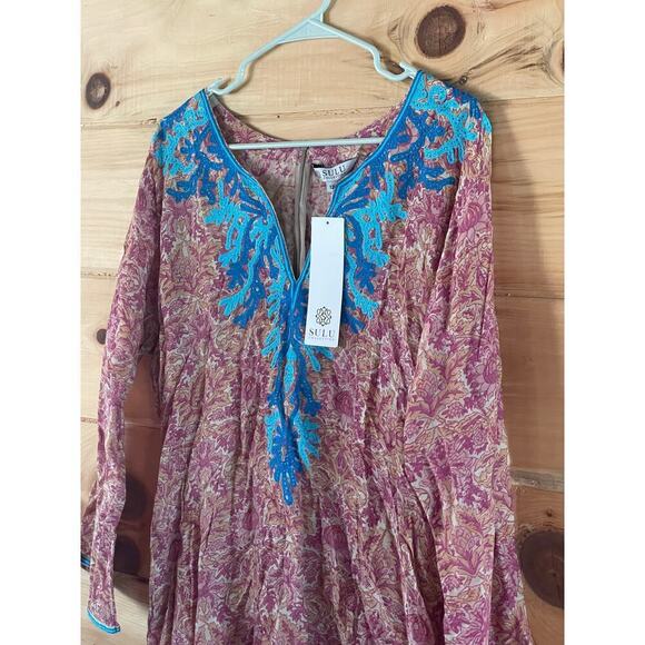 NWT! Sulu Collection Women's Tunic Blouse. V-Neck. Embroidered. Silk blend. 12 - Picture 2 of 5